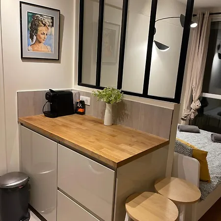 Dream Dwell -studio With Balcony 800m To Trocadero And Tour Eiffel Appartamento Parigi
