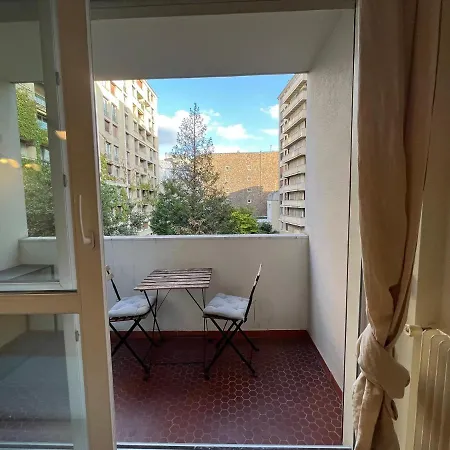 Dream Dwell -studio With Balcony 800m To Trocadero And Tour Eiffel 파리