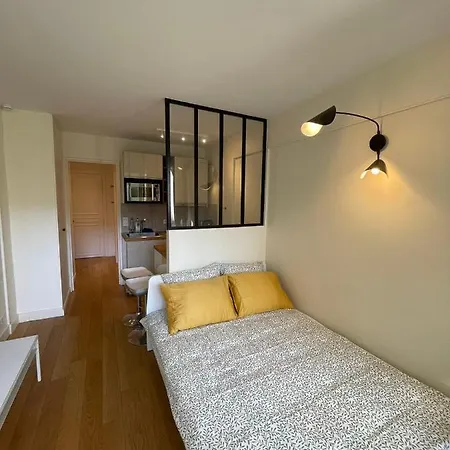 Dream Dwell -studio With Balcony 800m To Trocadero And Tour Eiffel * 파리